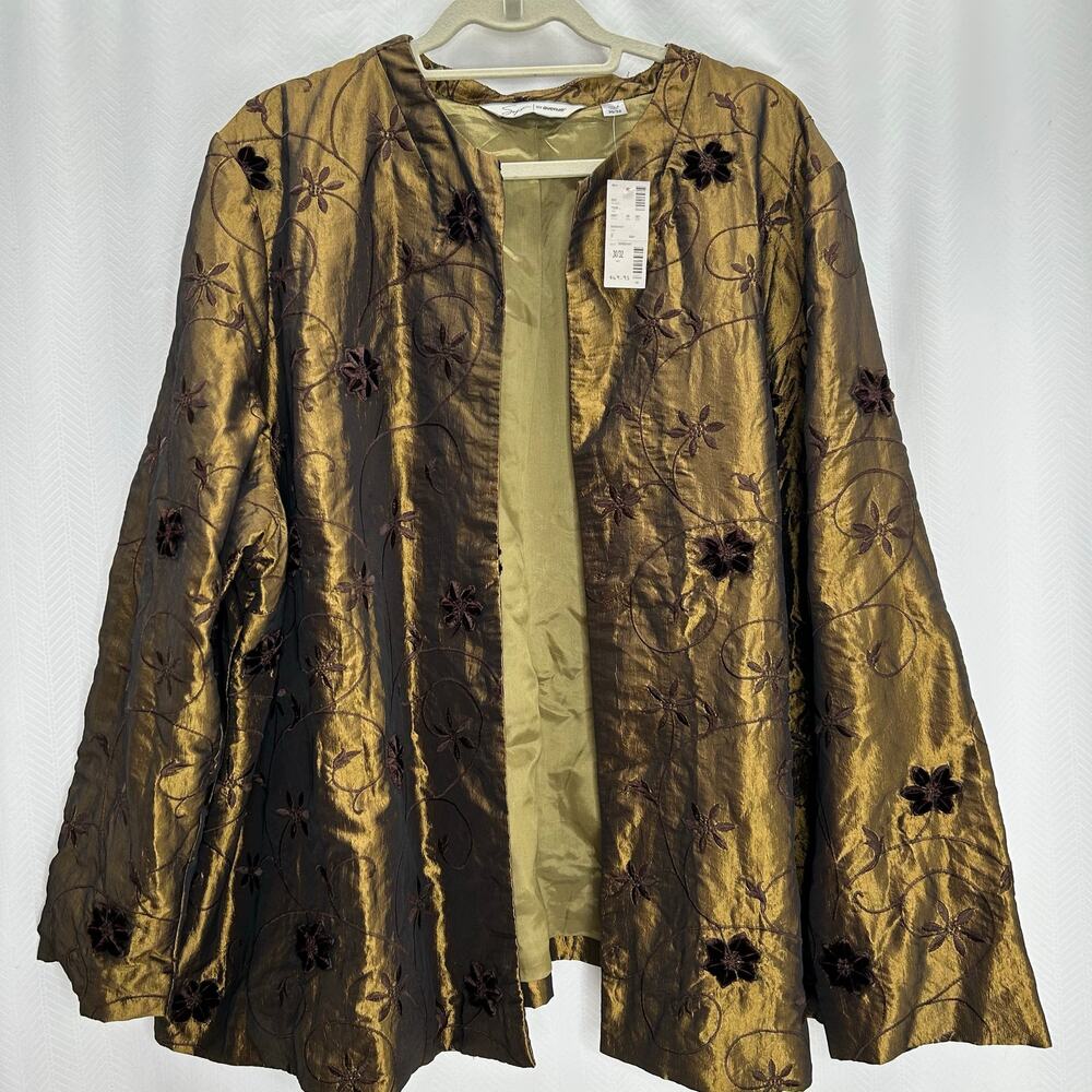 Avenue green shimmer coat floral embroidery 30